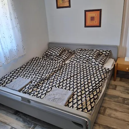 Appartamento KINGA vendégház *